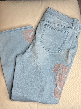Like New Chico's So Slimming Kick Flare Girlfriend Jeans Size 12